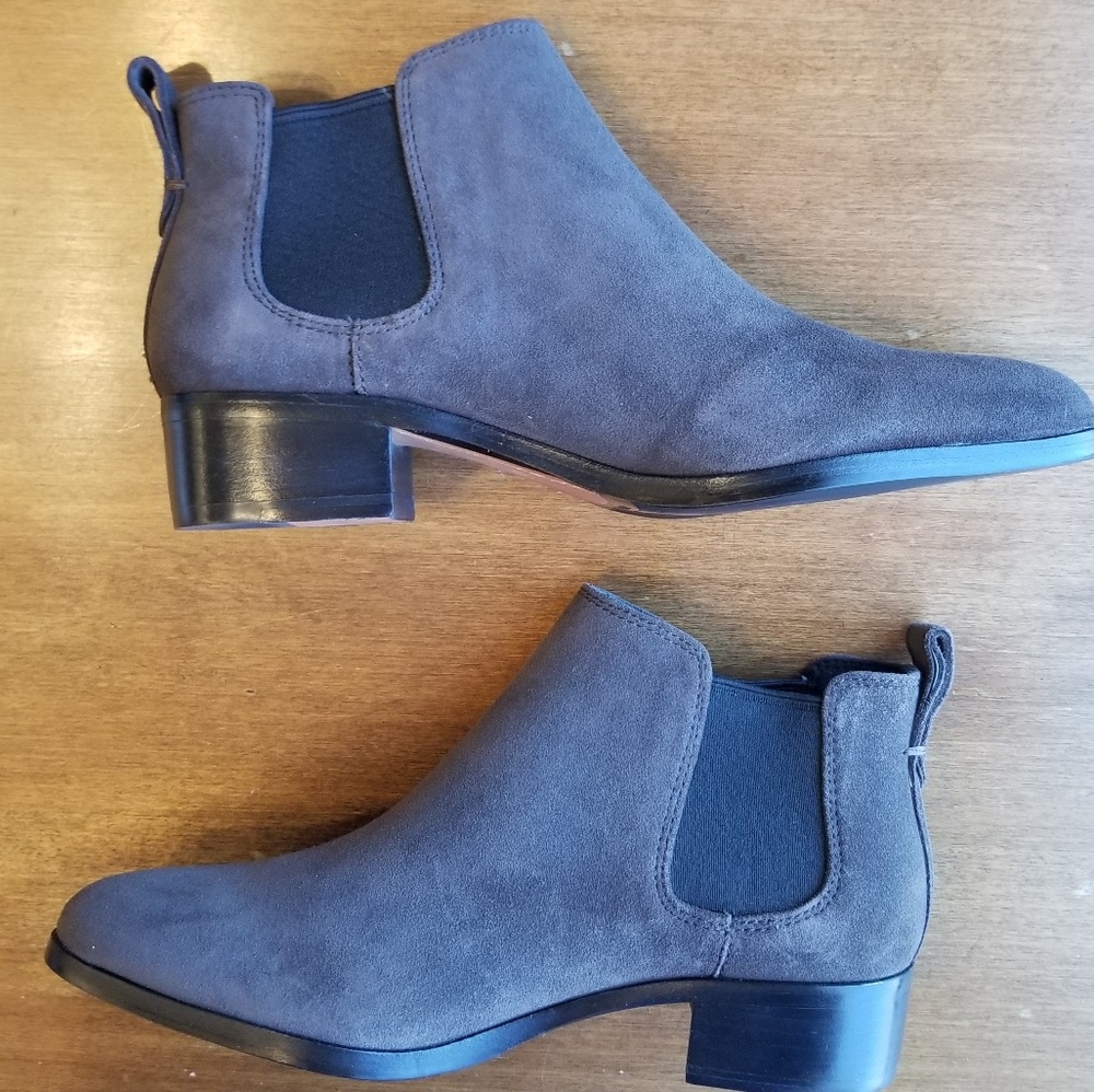 Coach Suffolk calf Suede ankle boots in mink - Picture 5 of 8